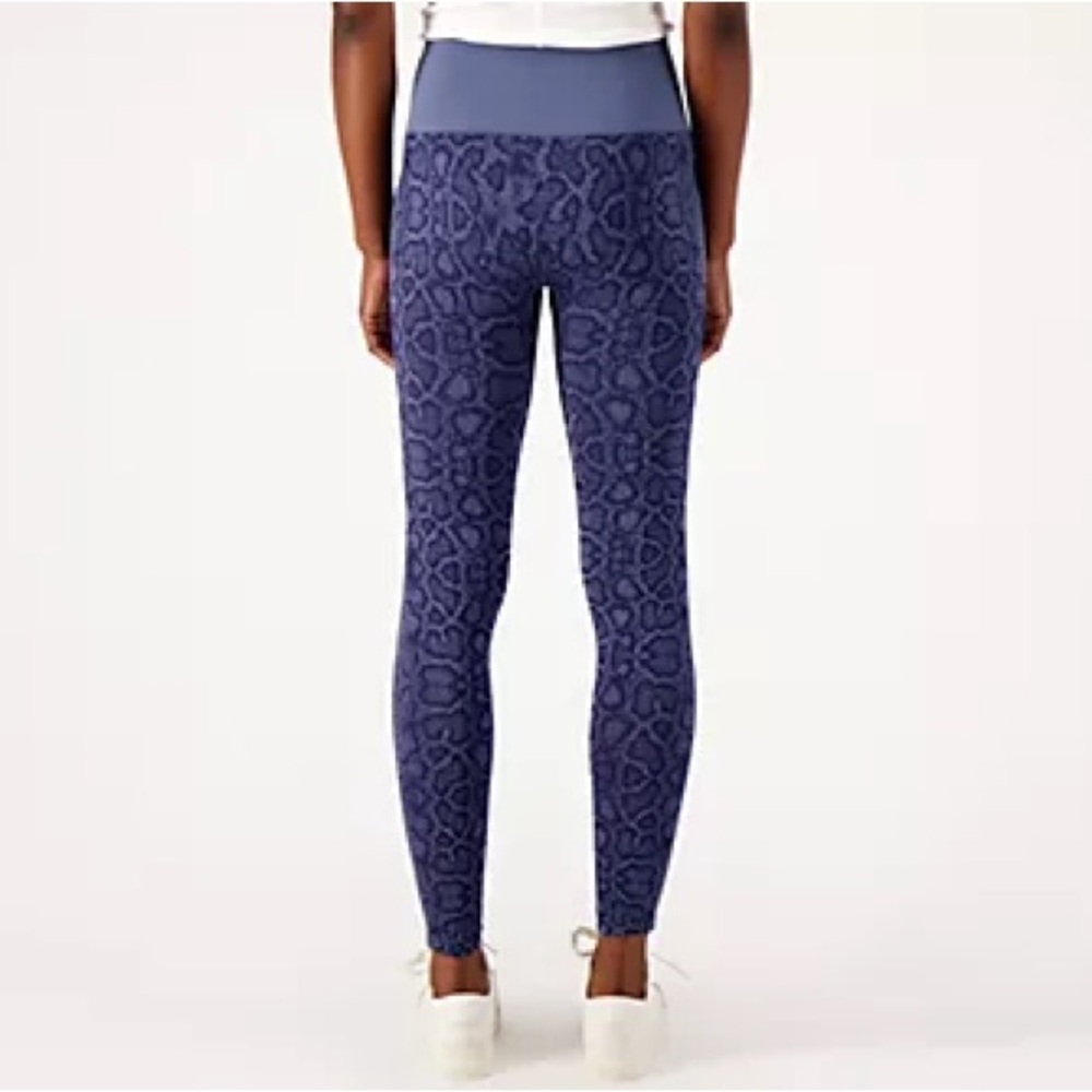 AnyBody Olive Leaf Print Leggings - Picture 4 of 5